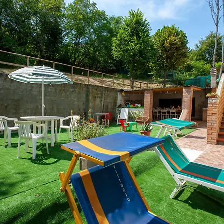 Дом отдыха Lovely In Poggio With Kitchen *